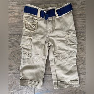 Ralph Lauren Infant Cargo Pants with belt, 100% Cotton. Size 9 months.